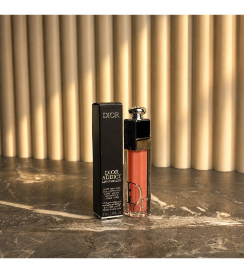 Dior блеск-плампер для губ / Addict Lip Maximizer № 010